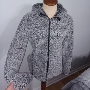 Fuzzy Wuzzy Hoodie Jacket- W Sz Medium